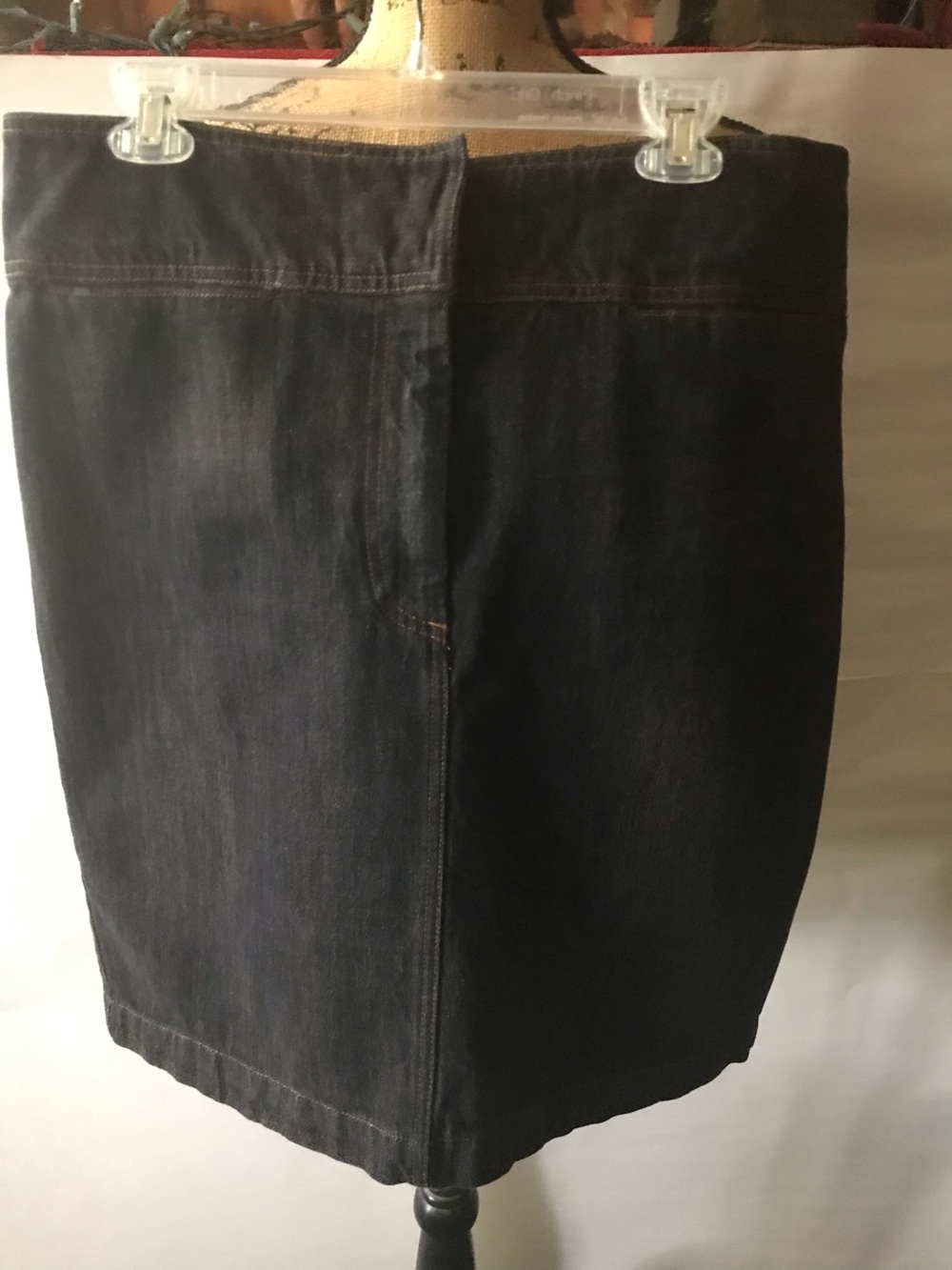DKNY Classic Dark Denim Skirt, never worn but no tags.